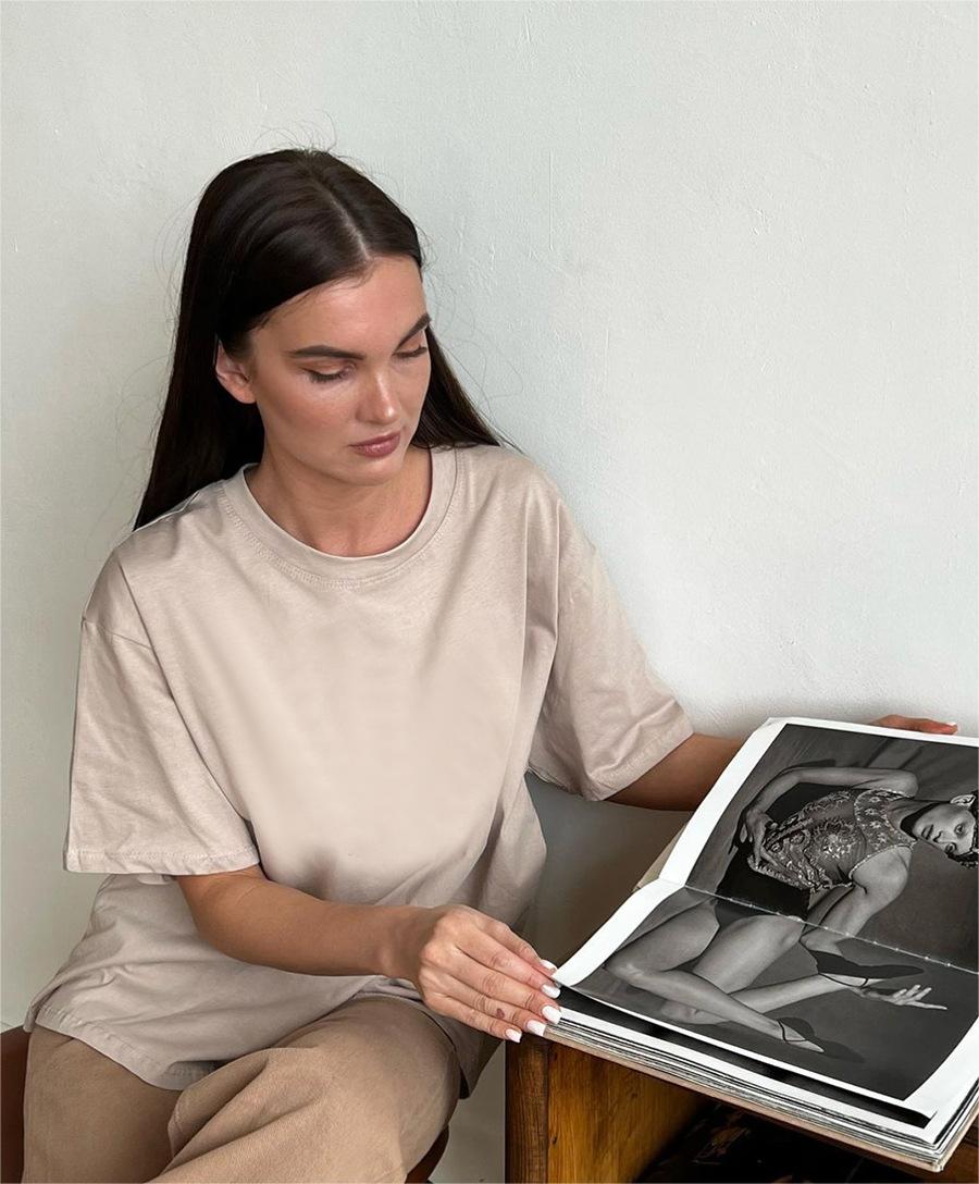 Spring Summer Solid Color Short Sleeved Women Loose Large Cotton T Shirt Simple Top