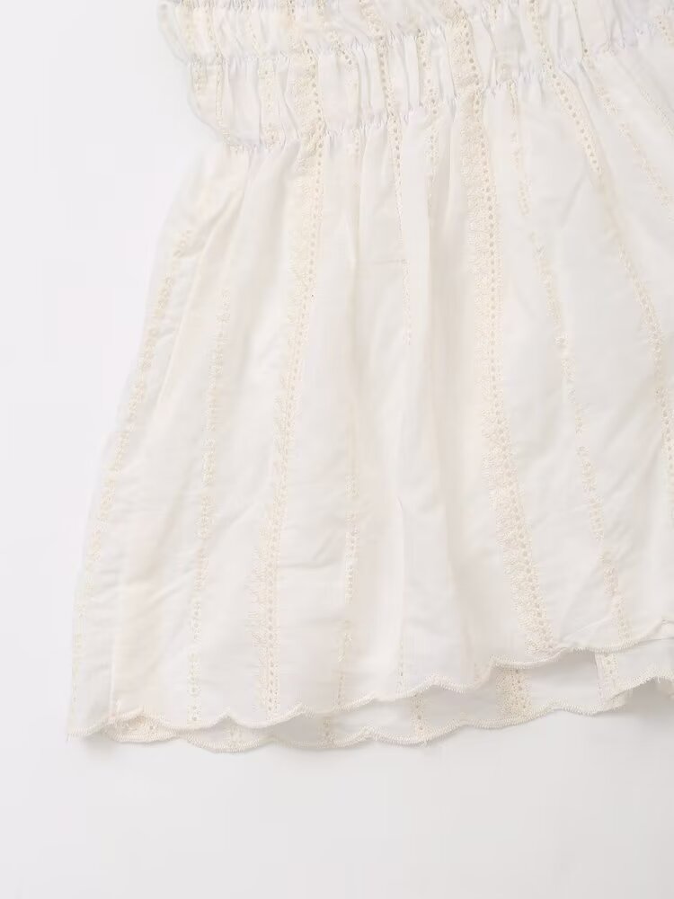Summer Fashionable Elegant Elastic Waist Contrast Color Embroidered White Shorts Sets for Women