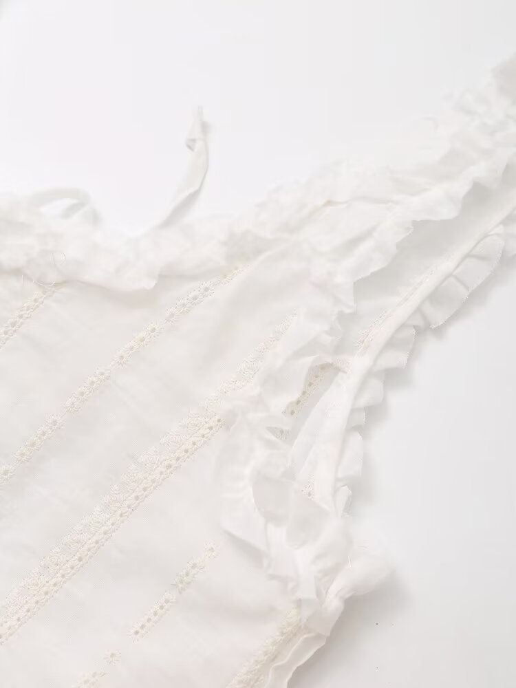 Summer Fashionable Elegant Elastic Waist Contrast Color Embroidered White Shorts Sets for Women