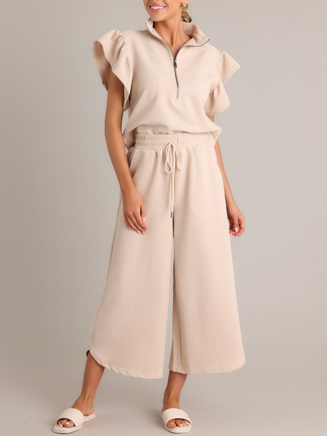 Ladies Spring Summer Casual Set Flying Sleeves Loose Short Sleeve Top Cropped Wide Leg Pants Sets