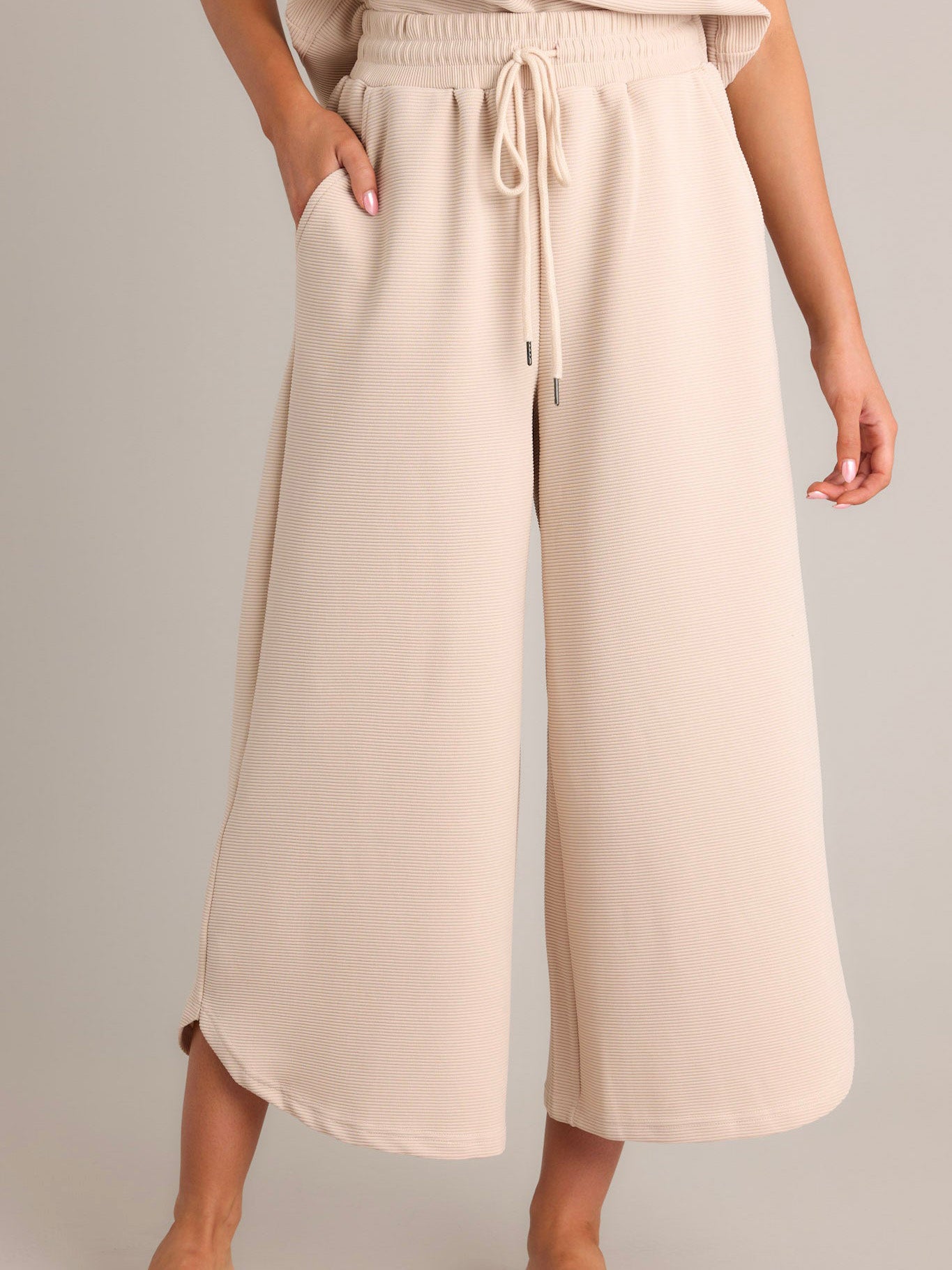 Ladies Spring Summer Casual Set Flying Sleeves Loose Short Sleeve Top Cropped Wide Leg Pants Sets