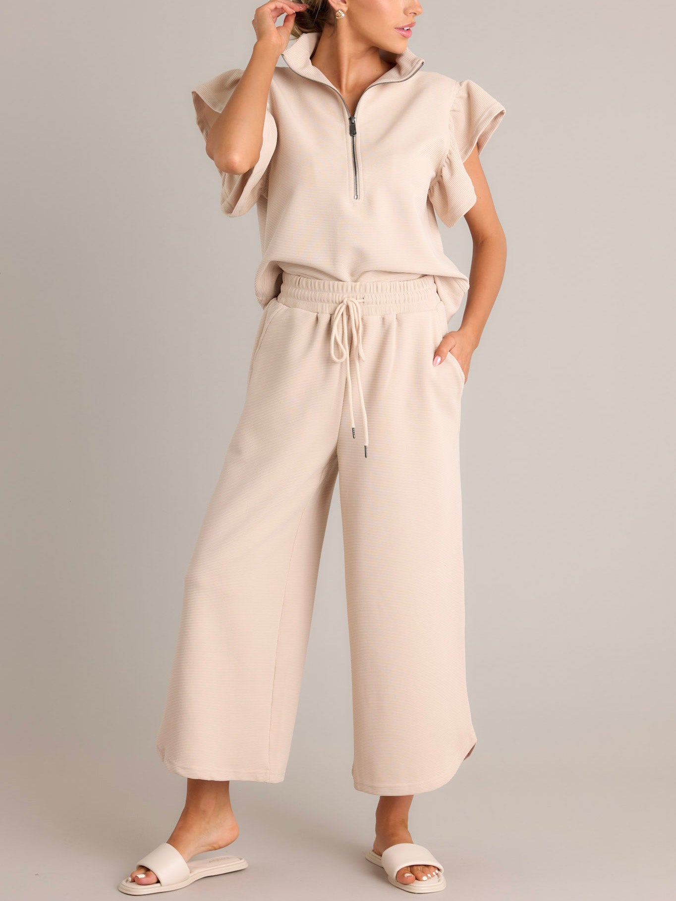 Ladies Spring Summer Casual Set Flying Sleeves Loose Short Sleeve Top Cropped Wide Leg Pants Sets