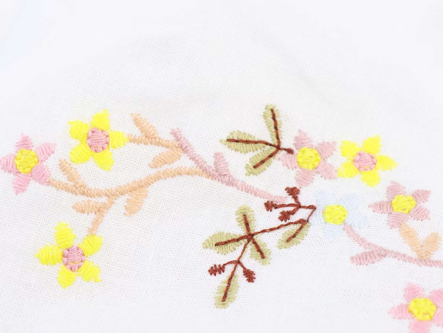 Women Clothing Floral Embroidery Short Camisole Top Small Vest