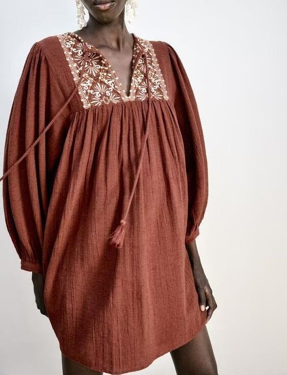 Women round Neck Long Sleeve Artistic Short Dress
