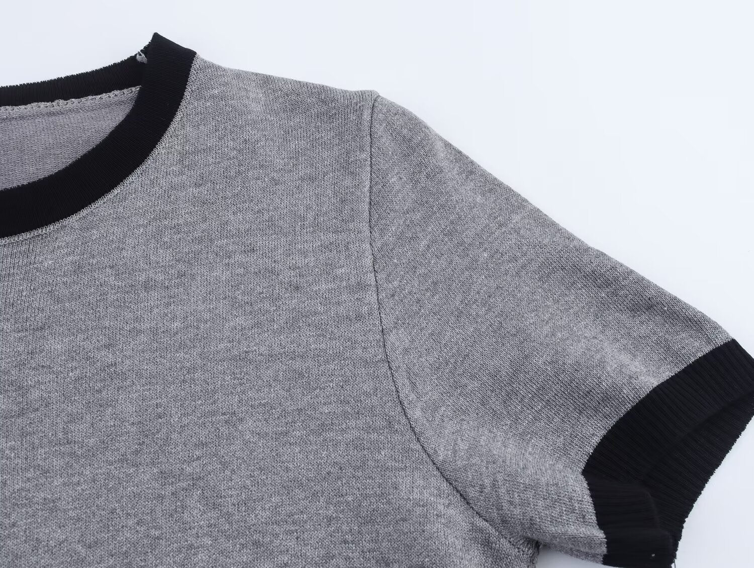 Women Contrast Color round Neck Pullover Sweater