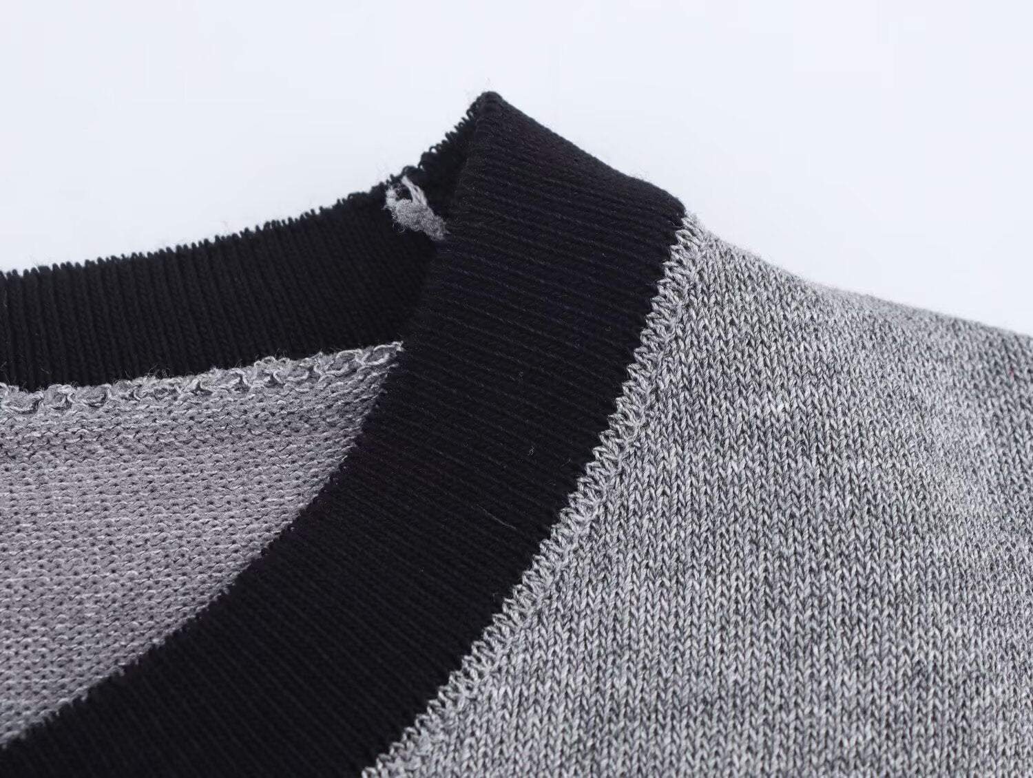 Women Contrast Color round Neck Pullover Sweater