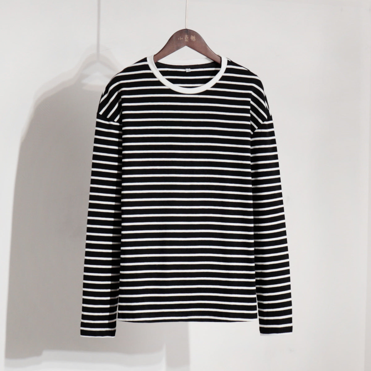Black Background White Stripe
